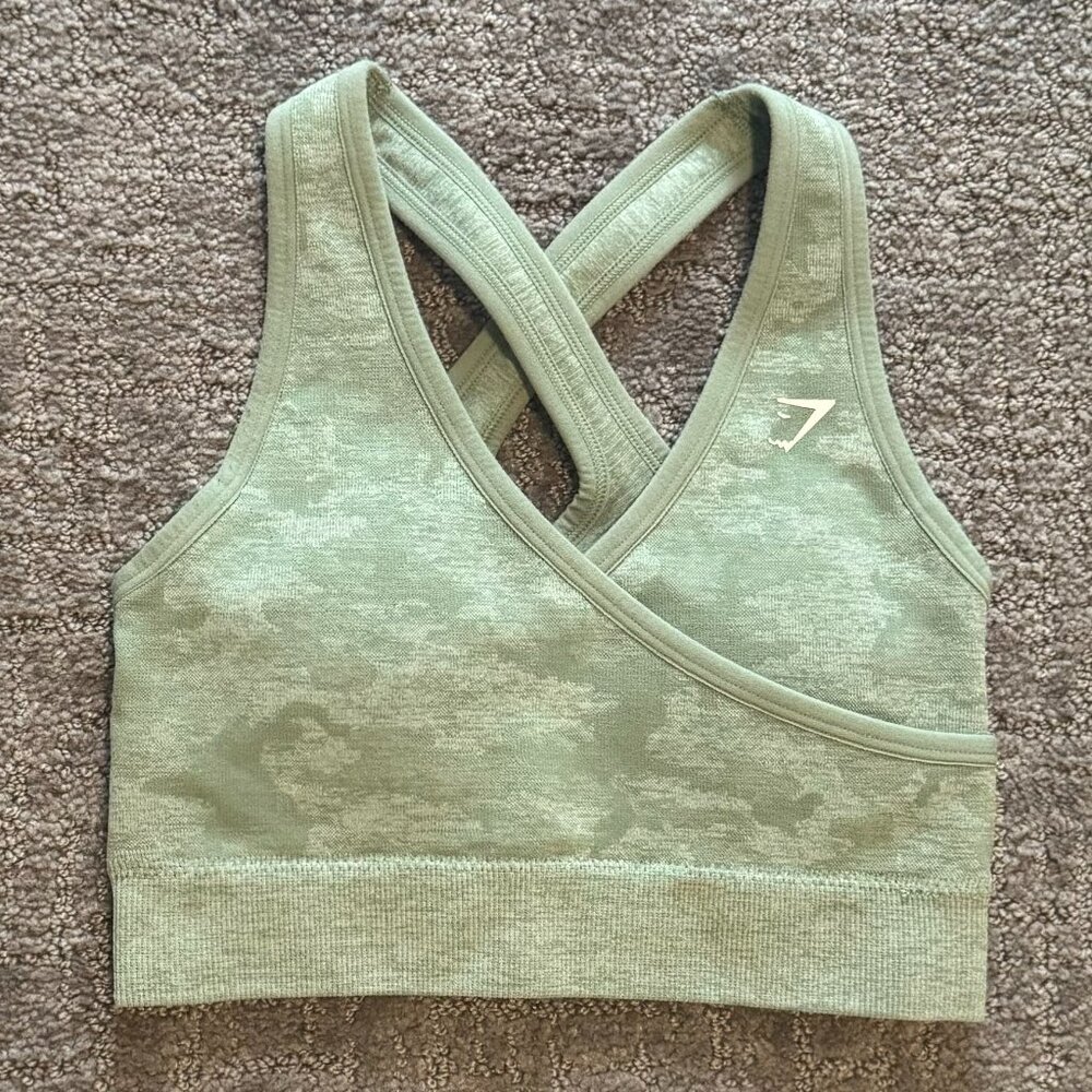 Gymshark Adapt Camo Seamless Sports Bra Sage Green XS